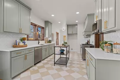 1605 S Austin Avenue, Georgetown, TX 78626 - Photo 10