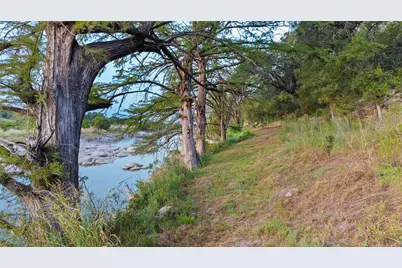 8577 Ranch Road 2766, Johnson City, TX 78636 - Photo 30