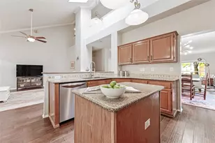 10906 Redgate Ln, Austin, TX 78739 - Photo 10