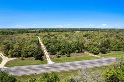 2810 S Highway 77, Rockdale, TX 76567 - Photo 8