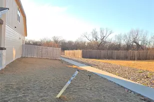 300 Windy Reed Rd, Hutto, TX 78634 - Photo 2