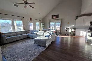 300 Windy Reed Rd, Hutto, TX 78634 - Photo 8