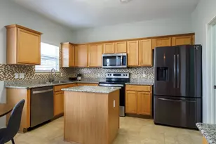 13504 Richard Nixon St, Manor, TX 78653 - Photo 10