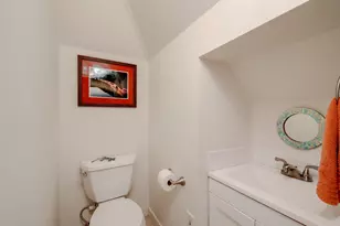 402 Hudgins St, Smithville, TX 78957 - Photo 24