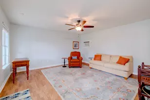 402 Hudgins St, Smithville, TX 78957 - Photo 28