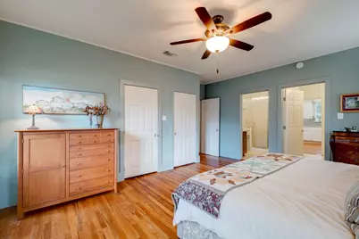 402 Hudgins Street, Smithville, TX 78957 - Photo 14