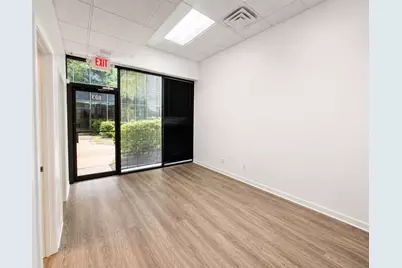 8500 Shoal Creek Boulevard #103, Austin, TX 78757 - Photo 4