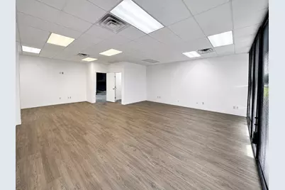 8500 Shoal Creek Boulevard #103, Austin, TX 78757 - Photo 18