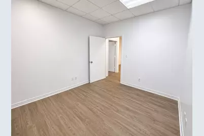 8500 Shoal Creek Boulevard #103, Austin, TX 78757 - Photo 16