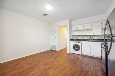2401 Manor Road #232A, Austin, TX 78722 - Photo 2