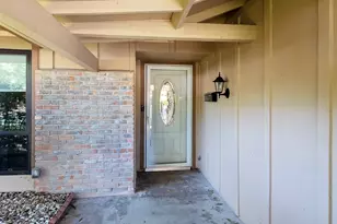 9207 Hunters Trace, Austin, TX 78758 - Photo 2