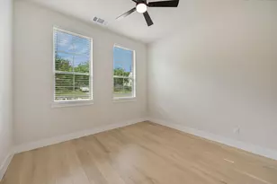 913 Presa Arriba Rd, Austin, TX 78733 - Photo 24