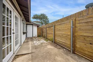 2717 Parker Ln, Austin, TX 78741 - Photo 14
