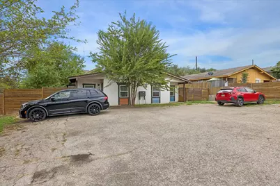 2717 Parker Lane #B, Austin, TX 78741 - Photo 2