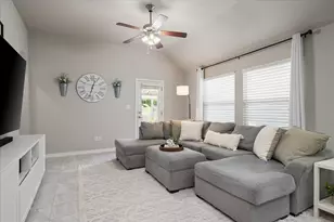 305 Hay Barn St, San Marcos, TX 78666 - Photo 8