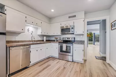 169 World Of Tennis Square, Lakeway, TX 78738 - Photo 8