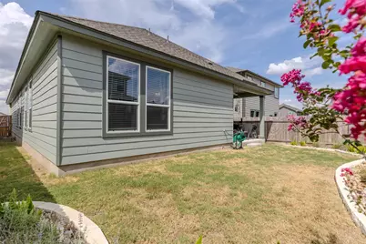 236 Colonel McNally Loop, Jarrell, TX 76537 - Photo 18