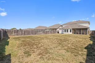 304 Grapefruit Rd, Hutto, TX 78634 - Photo 26