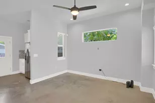6902 Carver Ave, Austin, TX 78752 - Photo 10