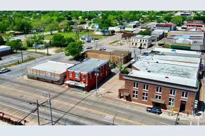 161 S. Main Street, Giddings, TX 78942 - Photo 4