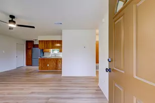 506 West St, Hutto, TX 78634 - Photo 4