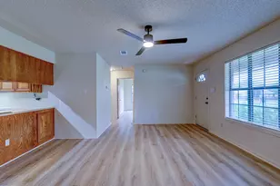 506 West St, Hutto, TX 78634 - Photo 6