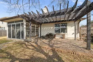 215 Kerley Dr, Hutto, TX 78634 - Photo 22