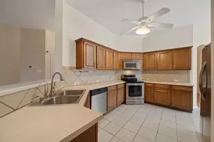 215 Kerley Dr, Hutto, TX 78634 - Photo 6