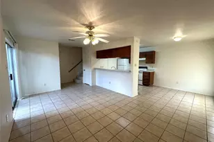 2203 Creekside Ln, Georgetown, TX 78626 - Photo 2