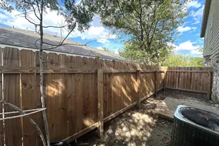 2203 Creekside Ln, Georgetown, TX 78626 - Photo 14