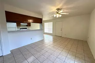 2203 Creekside Ln, Georgetown, TX 78626 - Photo 4