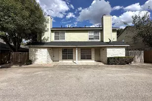 2203 Creekside Ln, Georgetown, TX 78626 - Photo 1