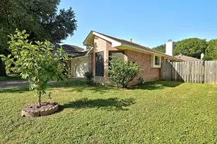 4608 Castleman Dr, Austin, TX 78725 - Photo 2