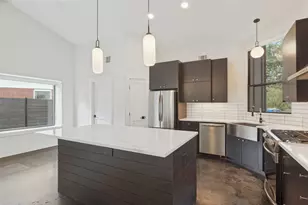 8105 Red Rock Cove, Austin, TX 78749 - Photo 6