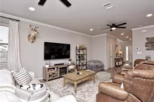 100 Shearwater Ln, Leander, TX 78641 - Photo 4