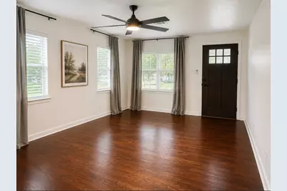 517 W Martin Luther King Drive, San Marcos, TX 78666 - Photo 4