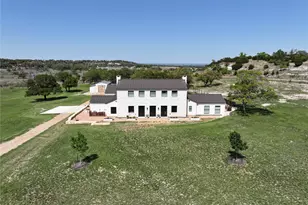 130 Overlook Dr, Fredericksburg, TX 78624 - Photo 2