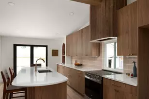 2319 Santa Maria St, Austin, TX 78702 - Photo 12