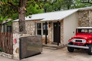 2319 Santa Maria St, Austin, TX 78702 - Photo 6