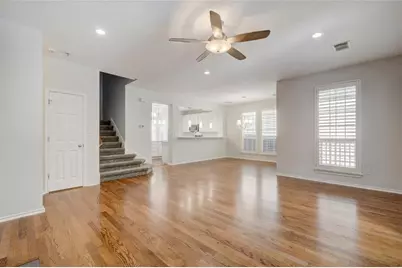 2614 Kinney Oaks Court, Austin, TX 78704 - Photo 6