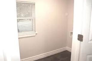 352 W Vaughan St, Bertram, TX 78605 - Photo 12