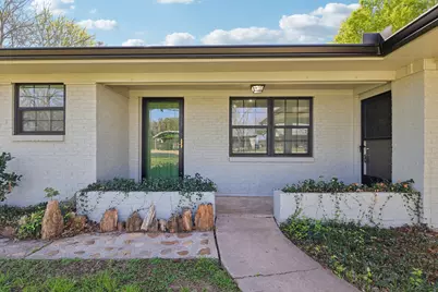 110 Jones Street, Bastrop, TX 78602 - Photo 4