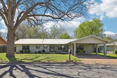 110 Jones Street, Bastrop, TX 78602 - Photo 1