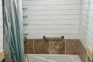 806 Brockman St, Sweeny, TX 77480 - Photo 8
