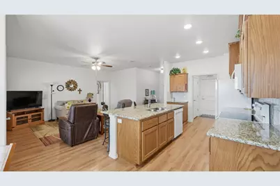 109 Elmer Avenue, Burnet, TX 78611 - Photo 6