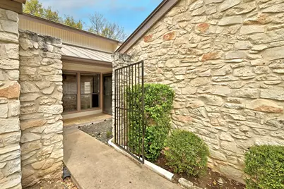 10923 Preston Trails Drive, Austin, TX 78747 - Photo 6
