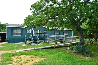 218 Texas Oak Drive, Cedar Creek, TX 78612 - Photo 2