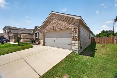 225 Mount Vernon Way, Liberty Hill, TX 78642 - Photo 2