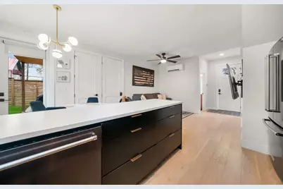 2311 E 8th Street #2, Austin, TX 78702 - Photo 6