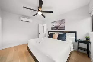 2311 E 8th St, Austin, TX 78702 - Photo 12